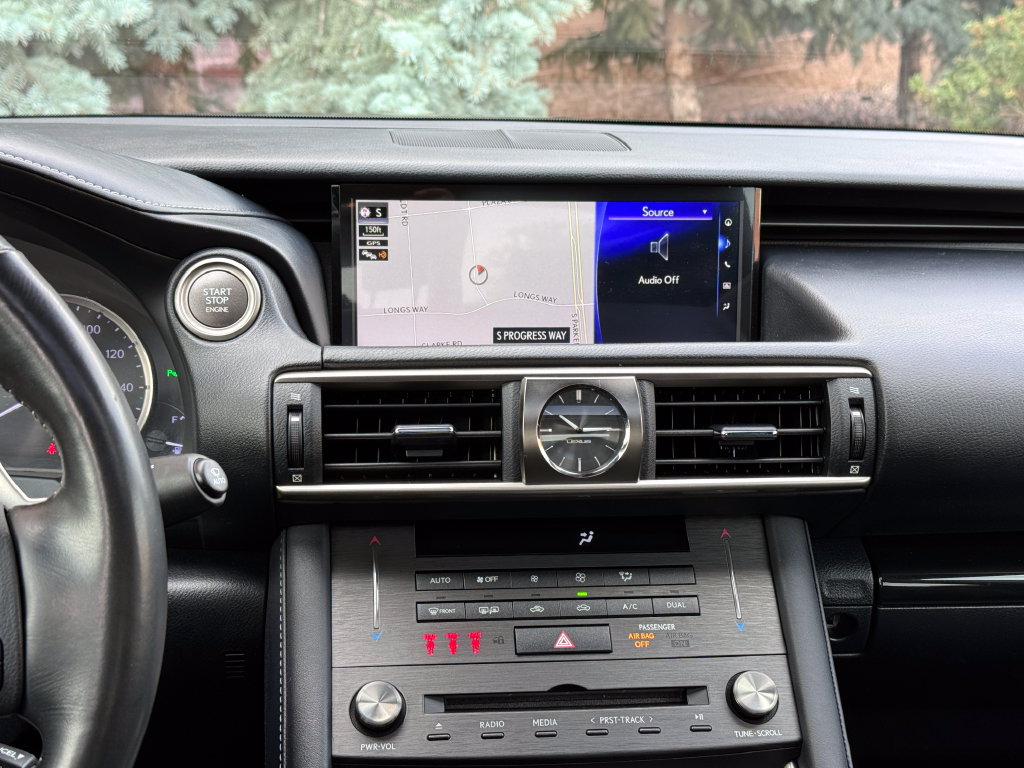 Used 2019 Lexus IS 300 AWD image 29