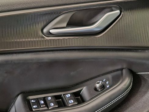 Used 2023 Jeep Grand Cherokee L Laredo AWD/4WD image 16