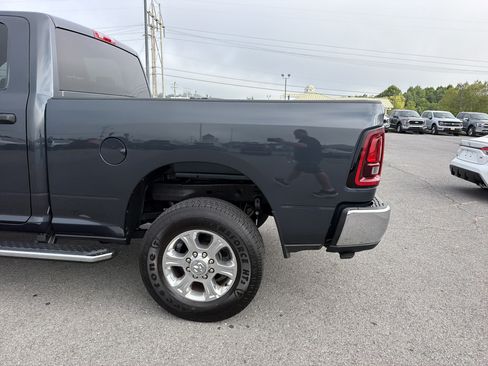Used 2026 RAM 2500 Big Horn AWD/4WD image 7