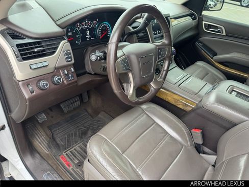 Used 2017 GMC Yukon Denali image 17