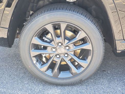 New 2026 Jeep Grand Cherokee L Limited AWD/4WD image 6