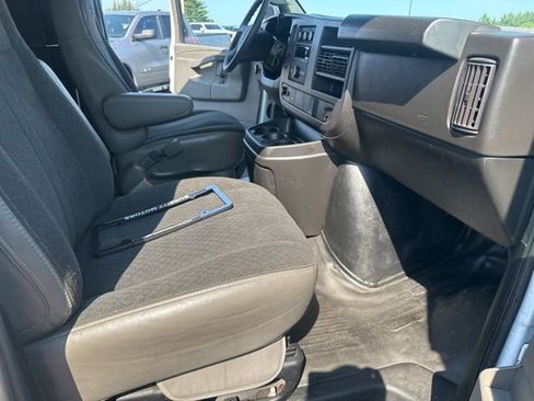 Used 2023 GMC Savana 2500 Work Van w/ Driver Convenience Package image 20
