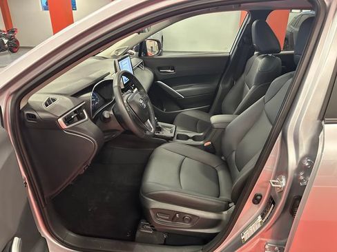 Certified 2026 Toyota Corolla Cross XLE w/ Convenience Package AWD/4WD image 9
