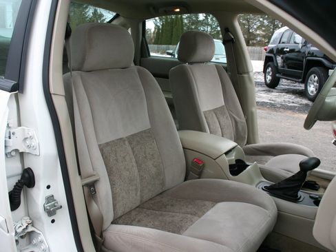 Used 2005 Chevrolet Impala LS w/ Sun And Sound Package image 35