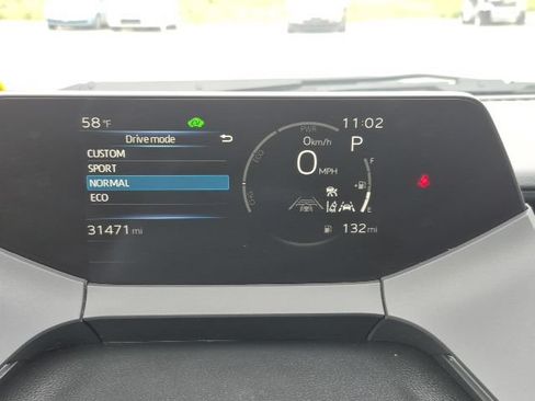 Used 2024 Toyota Prius XLE AWD/4WD image 27