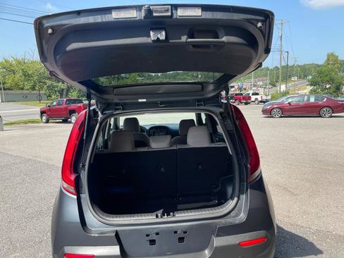 Used 2020 Kia Soul LX FWD image 34