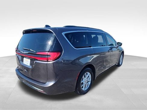 Certified 2022 Chrysler Pacifica Touring-L FWD image 34