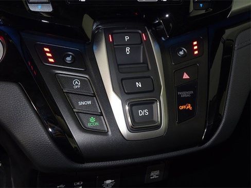 New 2026 Honda Odyssey Touring image 17