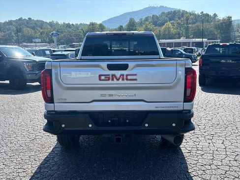 Used 2022 GMC Sierra 2500 Denali w/ Denali Ultimate Package AWD/4WD image 6