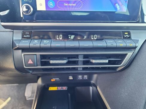 Used 2025 Toyota Camry LE image 23