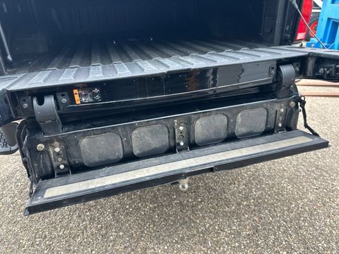 Used 2024 Chevrolet Silverado 2500 LTZ w/ LTZ Plus Package AWD/4WD image 33