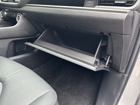 Used 2025 Toyota Grand Highlander FWD image 27