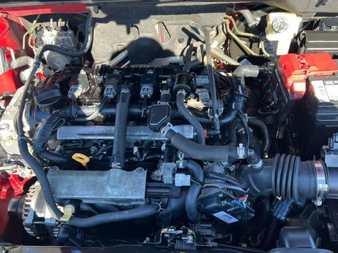 Used 2020 Nissan Kicks SV FWD image 33