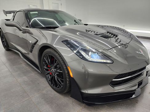 Used 2015 Chevrolet Corvette Stingray Coupe image 2
