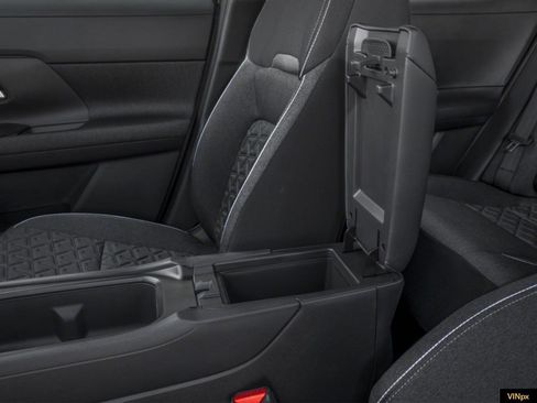 New 2025 Nissan Kicks SV AWD/4WD image 12