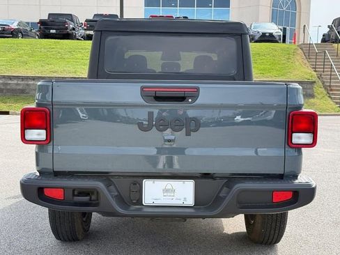 New 2026 Jeep Gladiator Sport image 6