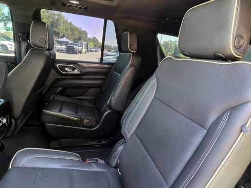 Used 2021 GMC Yukon SLT w/ SLT Premium Package RWD image 25