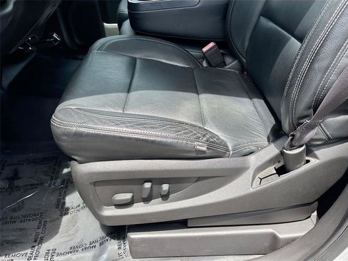 Used 2017 Chevrolet Silverado 1500 LT w/ True North Edition AWD/4WD image 18