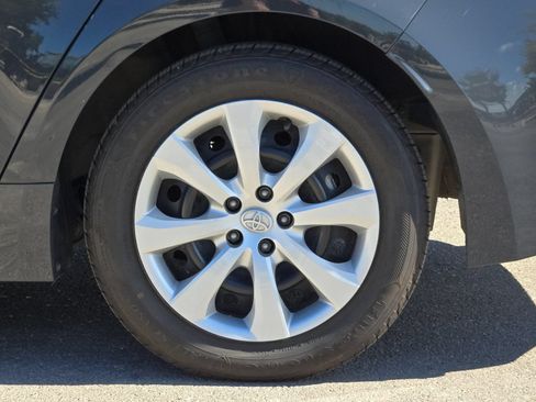 Certified 2025 Toyota Corolla LE FWD image 23