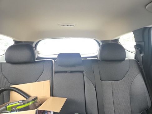 Used 2021 Hyundai Santa Fe SEL w/ Convenience Package FWD image 17