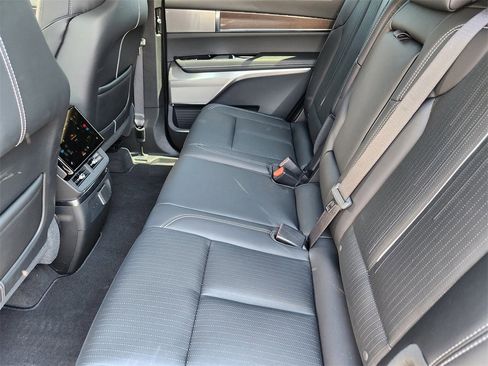 New 2026 Cadillac Vistiq Sport image 21