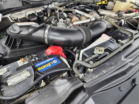 Used 2017 Ford F250 Lariat w/ Lariat Ultimate Package image 21