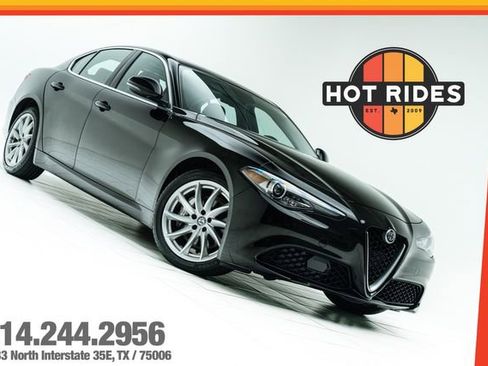 Used 2018 Alfa Romeo Giulia AWD image 1