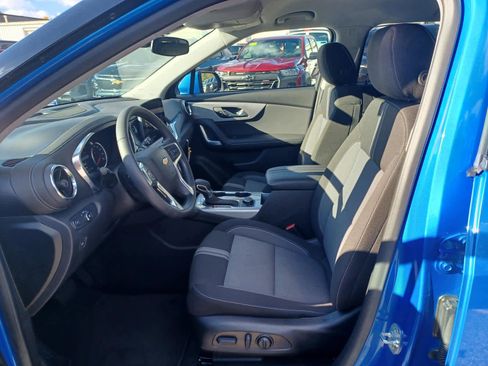 Used 2025 Chevrolet Blazer LT w/ Driver Confidence Package image 7