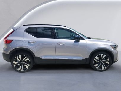 New 2026 Volvo XC40 B5 Ultra w/ Protection Package Premier