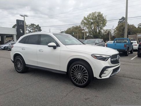 New 2026 Mercedes-Benz GLC 300 GLC 300 image 2