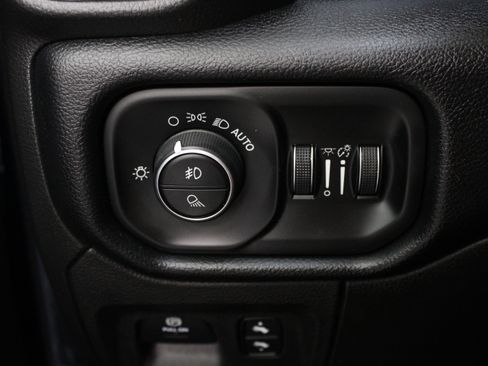 Used 2019 RAM 1500 Big Horn AWD/4WD image 27