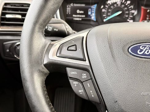 Used 2018 Ford Fusion SE w/ Equipment Group 602A FWD image 28