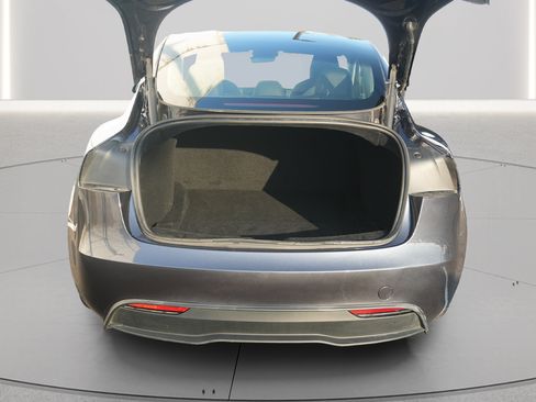 Used 2024 Tesla Model 3 Standard Range RWD image 7