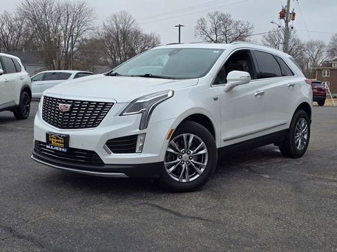Used 2023 Cadillac XT5 Premium Luxury w/ LPO, Floor Liner Package image 3