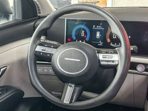 Used 2025 Hyundai Tucson SEL image 15