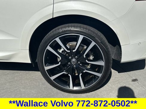 Used 2024 Volvo XC60 T8 Ultimate w/ Protection Package Premier AWD/4WD image 11