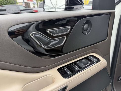 Certified 2023 Lincoln Aviator Reserve w/ Elements Package Plus AWD/4WD image 19
