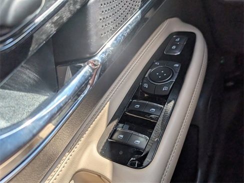 Used 2024 Lincoln Corsair FWD image 31