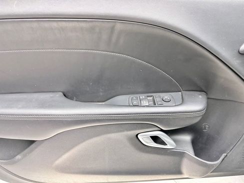 Used 2021 Dodge Challenger R/T w/ Plus Package image 15