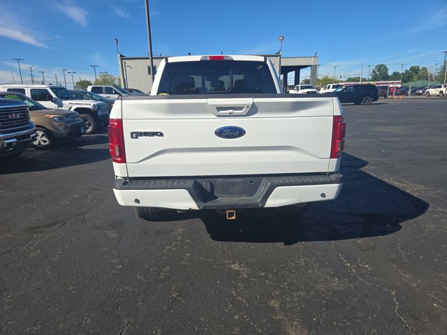 Used 2015 Ford F150 Lariat w/ Equipment Group 502A Luxury AWD/4WD image 4