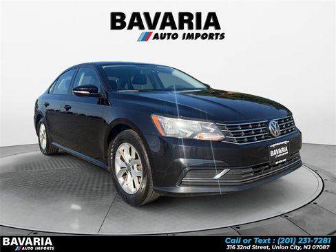 Used 2018 Volkswagen Passat 2.0T S FWD image 7