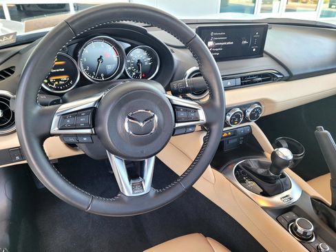 Certified 2025 MAZDA MX-5 Miata Grand Touring RWD image 12