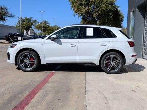 Certified 2024 Audi Q5 e Premium Plus w/ Premium Plus Package image 6