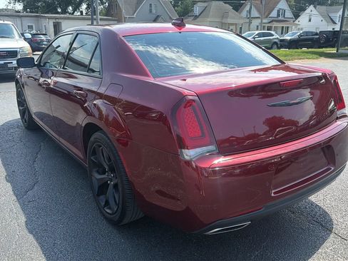 Used 2022 Chrysler 300 S RWD image 7