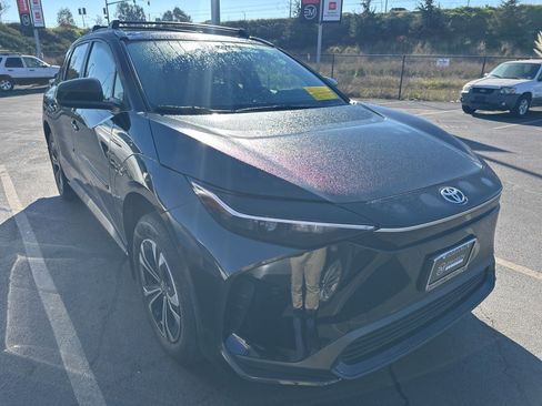 Used 2025 Toyota bZ4X AWD image 1