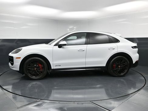Used 2026 Porsche Cayenne GTS image 2