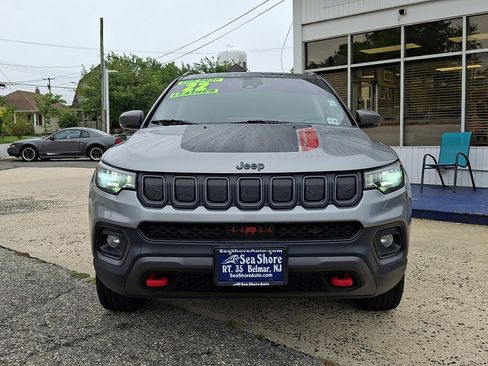 Used 2022 Jeep Compass Trailhawk w/ Sun and Sound Group AWD/4WD image 2