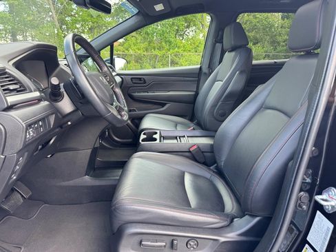 Certified 2024 Honda Odyssey Sport image 18