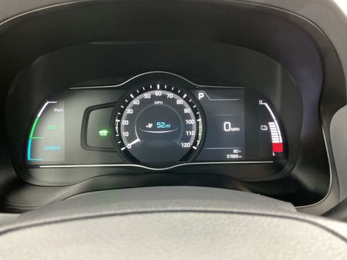 Used 2019 Hyundai Ioniq Limited FWD image 27