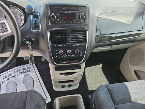 Used 2015 Dodge Grand Caravan SE w/ Quick Order Package 29E SE FWD image 23